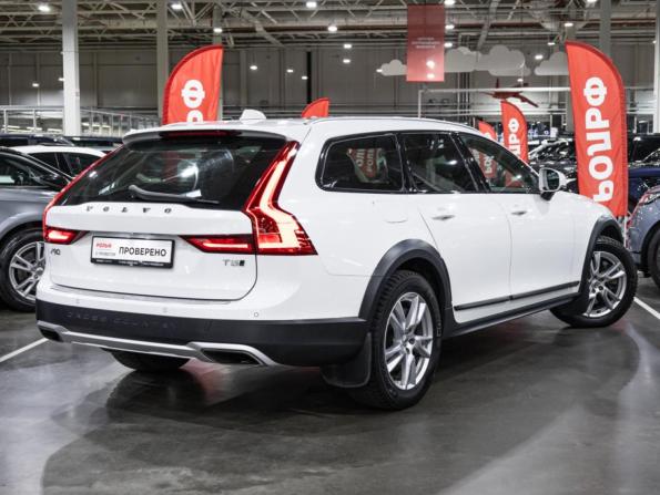 Volvo V90 Cross Country I с пробегом 2018 года, цена 3 129 700 рублей, 124834 км, универсал, Автокод Объявления