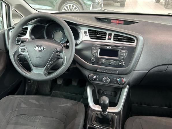 Kia Ceed II с пробегом 2012 года, цена 695 000 рублей, 193438 км, хэтчбек, Автокод Объявления