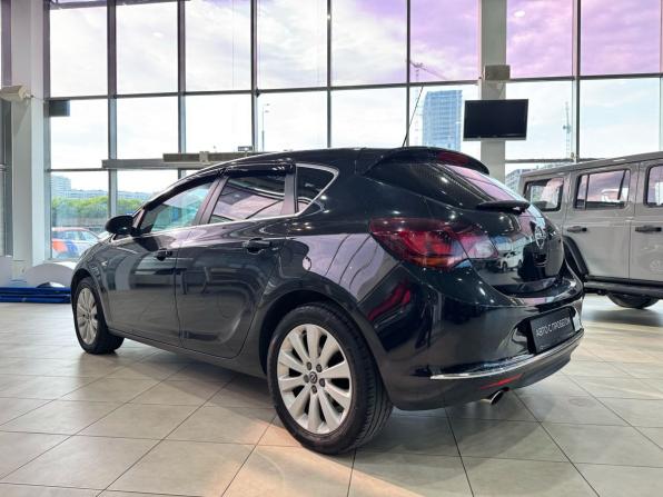 Opel Astra J Рестайлинг с пробегом 2014 года, цена 785 000 рублей, 182555 км, хэтчбек, Автокод Объявления