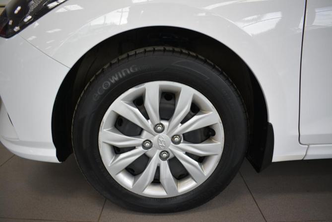 Hyundai Solaris II Рестайлинг с пробегом 2021 года, цена 1 589 000 рублей, 92000 км, седан, Автокод Объявления