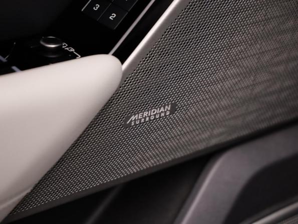 Land Rover Range Rover Velar I с пробегом 2018 года, цена 3 799 000 рублей, 94510 км, внедорожник, Автокод Объявления