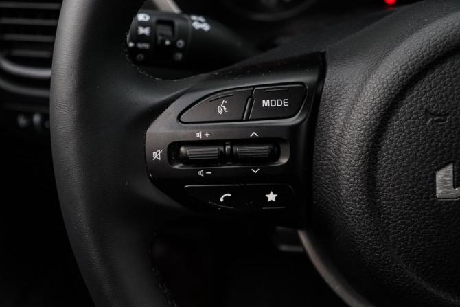 Kia Rio IV Рестайлинг с пробегом 2022 года, цена 2 260 000 рублей, 2380 км, хэтчбек, Автокод Объявления