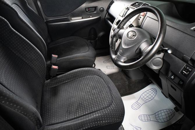 Toyota Ractis I с пробегом 2009 года, цена 764 000 рублей, 176800 км, хэтчбек, Автокод Объявления