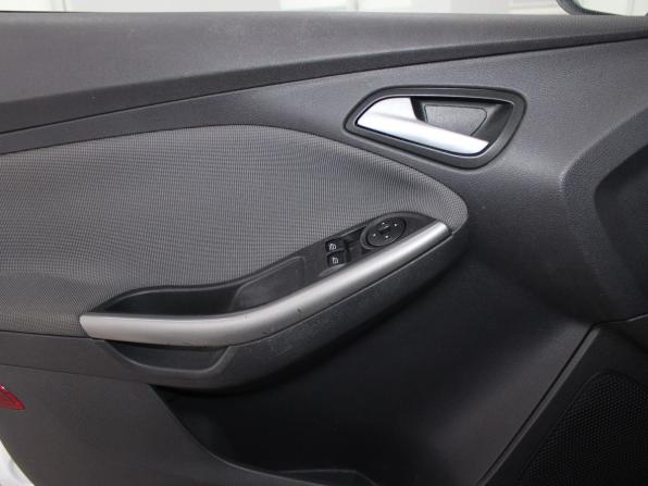 Ford Focus III с пробегом 2013 года, цена 859 900 рублей, 215158 км, универсал, Автокод Объявления