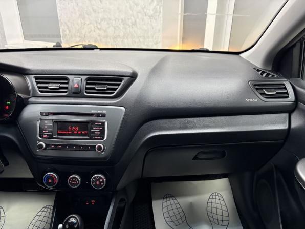 Kia Rio III Рестайлинг с пробегом 2016 года, цена 1 195 000 рублей, 144676 км, седан, Автокод Объявления