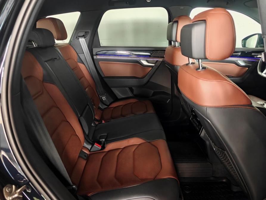 Volkswagen Touareg III Москва  - изображение 10