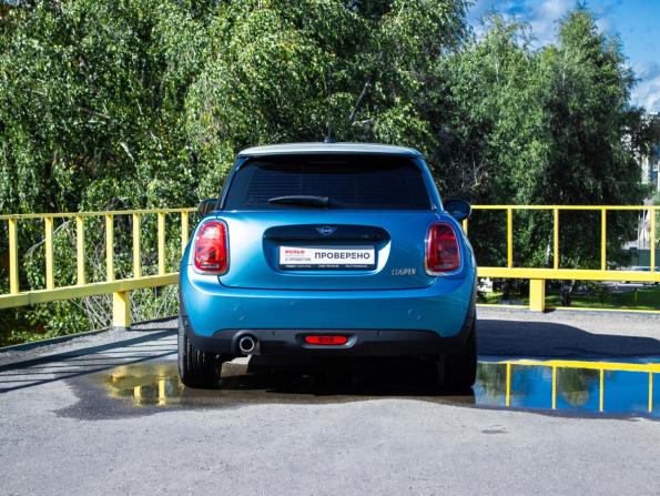 Mini Hatch III (F55/F56) с пробегом 2018 года, цена 1 975 000 рублей, 60350 км, хэтчбек, Автокод Объявления