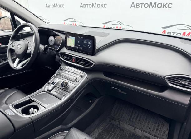 Hyundai Santa Fe IV Рестайлинг с пробегом 2022 года, цена 4 618 000 рублей, 44989 км, внедорожник, Автокод Объявления