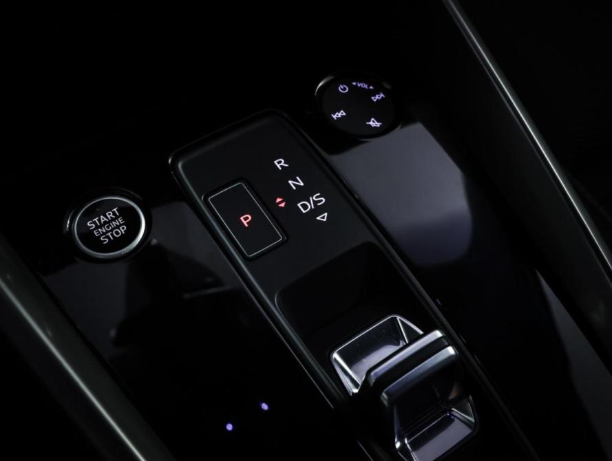 Audi A3 IV (8Y) Москва  - изображение 14