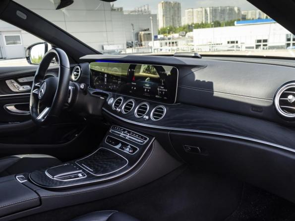 Mercedes-Benz E-Класс V (W213 S213 C238) Рестайлинг с пробегом 2020 года, цена 4 619 000 рублей, 71000 км, седан, Автокод Объявления