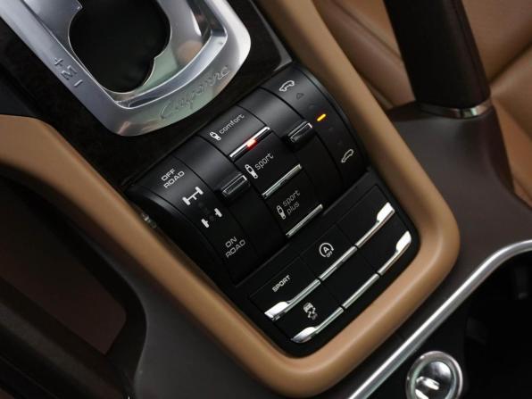 Porsche Cayenne II Рестайлинг (958) с пробегом 2014 года, цена 3 779 414 рублей, 143735 км, внедорожник, Автокод Объявления