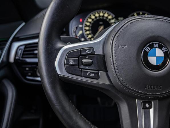 BMW 5 серии VII (G30/G31/G38) с пробегом 2017 года, цена 3 124 000 рублей, 178864 км, седан, Автокод Объявления