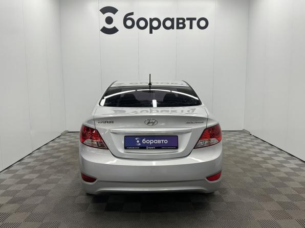 Hyundai Solaris I с пробегом 2013 года, цена 910 000 рублей, 96215 км, седан, Автокод Объявления