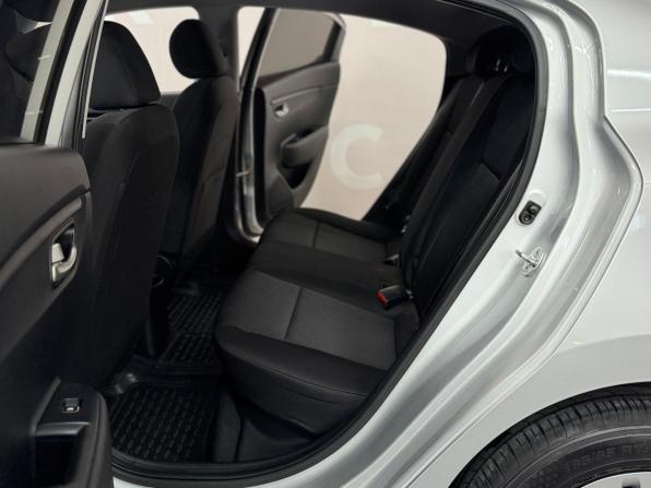 Kia Rio IV Рестайлинг с пробегом 2021 года, цена 1 455 000 рублей, 90153 км, седан, Автокод Объявления
