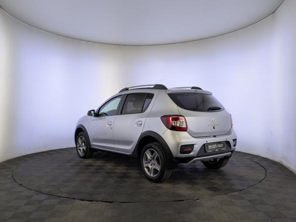 Renault Sandero II Рестайлинг с пробегом 2021 года, цена 1 290 000 рублей, 107636 км, хэтчбек, Автокод Объявления