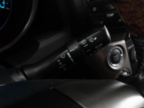 Toyota Land Cruiser 200 Series с пробегом 2011 года, цена 3 369 000 рублей, 164418 км, внедорожник, Автокод Объявления