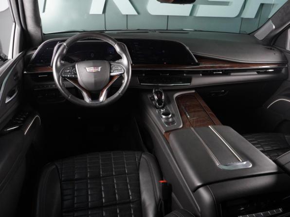 Cadillac Escalade V с пробегом 2022 года, цена 13 455 000 рублей, 27785 км, внедорожник, Автокод Объявления