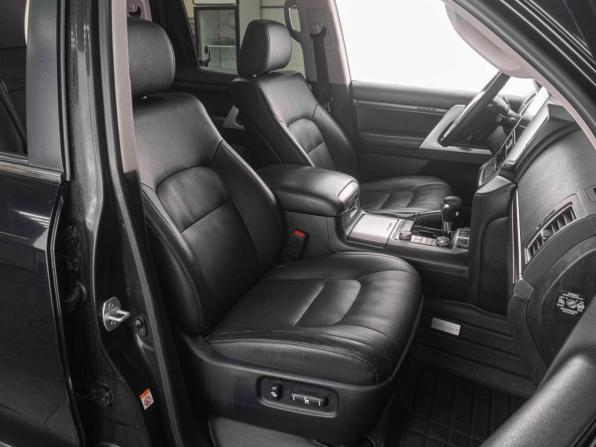 Toyota Land Cruiser 200 Series Рестайлинг 2 с пробегом 2019 года, цена 6 899 000 рублей, 141256 км, внедорожник, Автокод Объявления