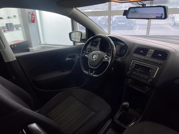Volkswagen Polo V Рестайлинг с пробегом 2017 года, цена 830 000 рублей, 84641 км, седан, Автокод Объявления