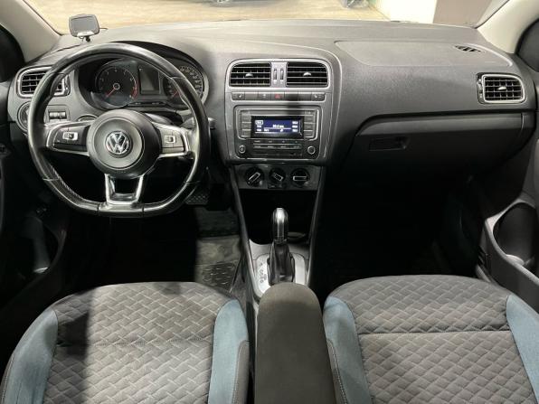 Volkswagen Polo V Рестайлинг с пробегом 2020 года, цена 1 370 000 рублей, 76000 км, седан, Автокод Объявления