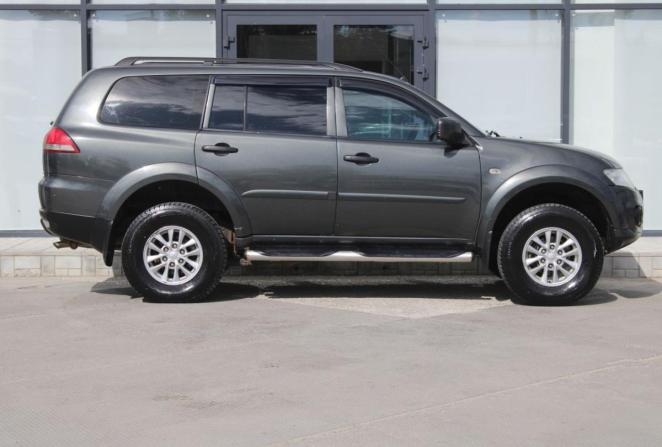 Mitsubishi Pajero Sport II Рестайлинг с пробегом 2014 года, цена 1 390 000 рублей, 294014 км, внедорожник, Автокод Объявления