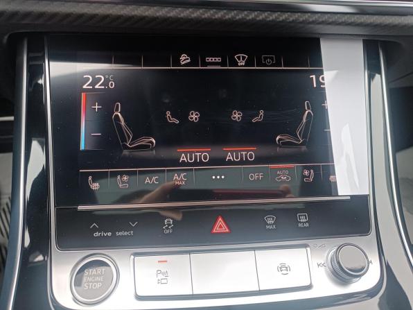 Audi Q8 I (4M) Рестайлинг с пробегом 2025 года, цена 16 500 000 рублей, 10 км, внедорожник, Автокод Объявления