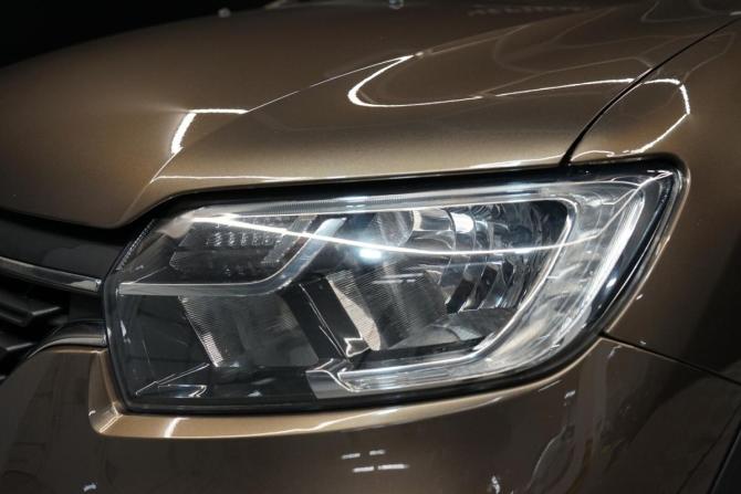 Renault Sandero II Рестайлинг с пробегом 2018 года, цена 1 255 000 рублей, 68487 км, хэтчбек, Автокод Объявления