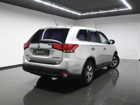 Mitsubishi Outlander III Рестайлинг 2 с пробегом 2015 года, цена 1 195 000 рублей, 249303 км, внедорожник, Автокод Объявления