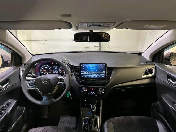 Hyundai Solaris II Рестайлинг с пробегом 2021 года, цена 1 549 000 рублей, 63997 км, седан, Автокод Объявления