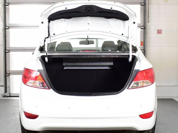 Hyundai Solaris I с пробегом 2012 года, цена 929 995 рублей, 168140 км, седан, Автокод Объявления