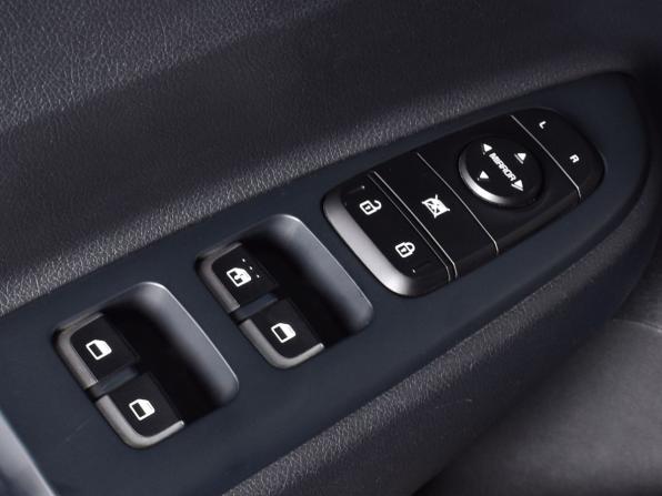 Kia Rio IV Рестайлинг с пробегом 2021 года, цена 1 849 999 рублей, 54493 км, хэтчбек, Автокод Объявления