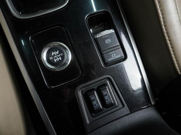 Mitsubishi Outlander III Рестайлинг 3 с пробегом 2020 года, цена 2 499 000 рублей, 117008 км, внедорожник, Автокод Объявления