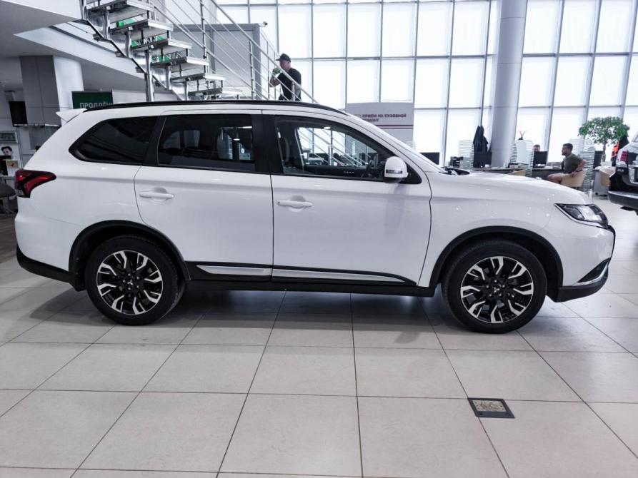 Mitsubishi Outlander III Рестайлинг 3 Казань  - изображение 5