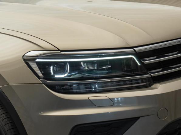 Volkswagen Tiguan II с пробегом 2018 года, цена 2 440 000 рублей, 102223 км, внедорожник, Автокод Объявления
