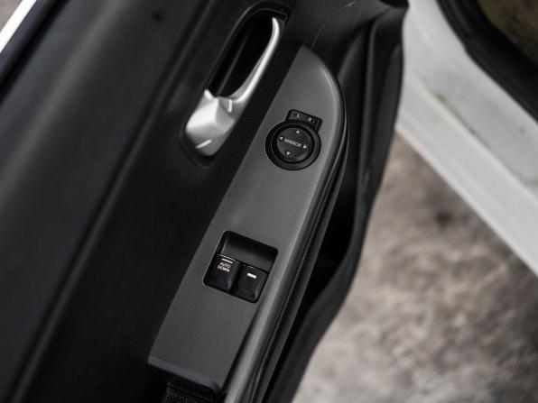 Kia Rio III Рестайлинг с пробегом 2015 года, цена 825 000 рублей, 151325 км, хэтчбек, Автокод Объявления