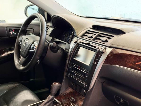 Toyota Camry VII (XV50) Рестайлинг с пробегом 2016 года, цена 1 935 000 рублей, 185713 км, седан, Автокод Объявления