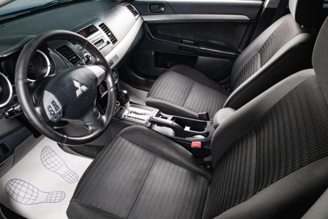Mitsubishi Lancer X Рестайлинг с пробегом 2012 года, цена 979 000 рублей, 209000 км, седан, Автокод Объявления