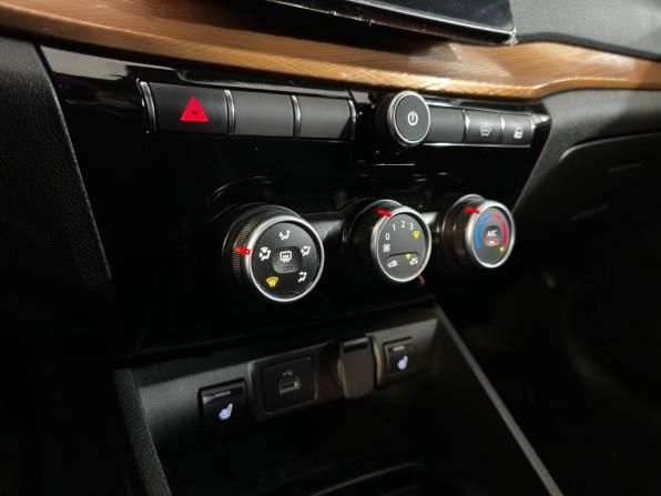Lada (ВАЗ) Vesta I Рестайлинг (NG) с пробегом 2024 года, цена 1 579 900 рублей, 15000 км, универсал, Автокод Объявления