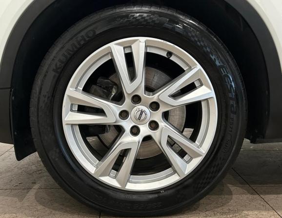 Volvo XC40 I с пробегом 2020 года, цена 2 999 000 рублей, 135863 км, внедорожник, Автокод Объявления