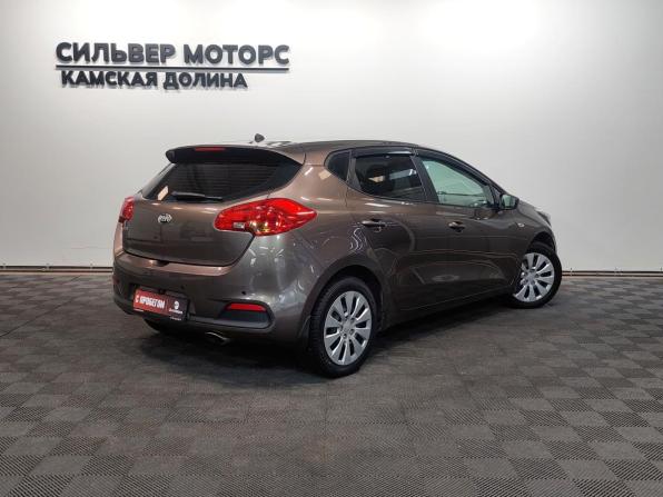 Kia Ceed II с пробегом 2012 года, цена 840 000 рублей, 196231 км, хэтчбек, Автокод Объявления