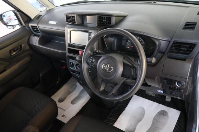 Toyota Roomy I Рестайлинг с пробегом 2021 года, цена 1 279 000 рублей, 83000 км, микровэн, Автокод Объявления