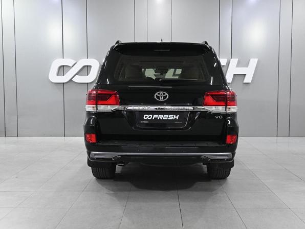 Toyota Land Cruiser 200 Series Рестайлинг 2 с пробегом 2018 года, цена 6 789 000 рублей, 147335 км, внедорожник, Автокод Объявления