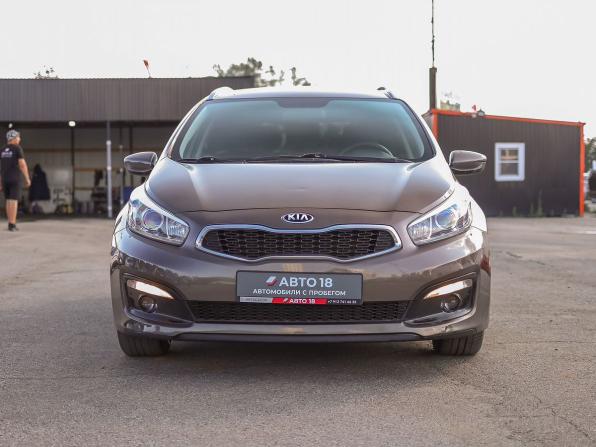 Kia Ceed II Рестайлинг с пробегом 2017 года, цена 1 349 000 рублей, 171609 км, универсал, Автокод Объявления