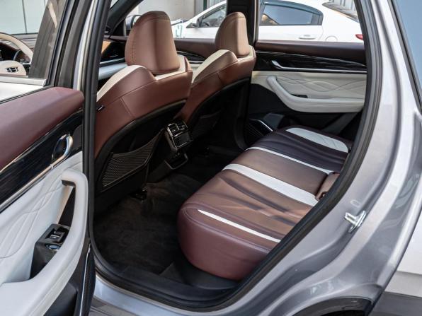 Geely Monjaro I с пробегом 2023 года, цена 3 220 000 рублей, 32050 км, внедорожник, Автокод Объявления