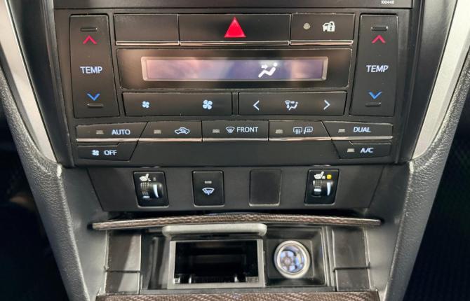 Toyota Camry VII (XV50) Рестайлинг с пробегом 2015 года, цена 1 815 000 рублей, 121077 км, седан, Автокод Объявления