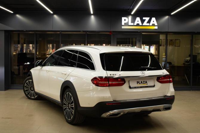 Mercedes-Benz E-Класс V (W213 S213 C238) с пробегом 2018 года, цена 2 879 000 рублей, 199647 км, универсал, Автокод Объявления
