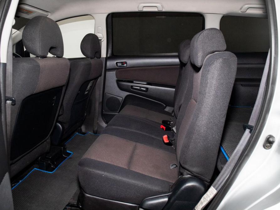 Toyota Wish I Рестайлинг Иркутск  - изображение 7