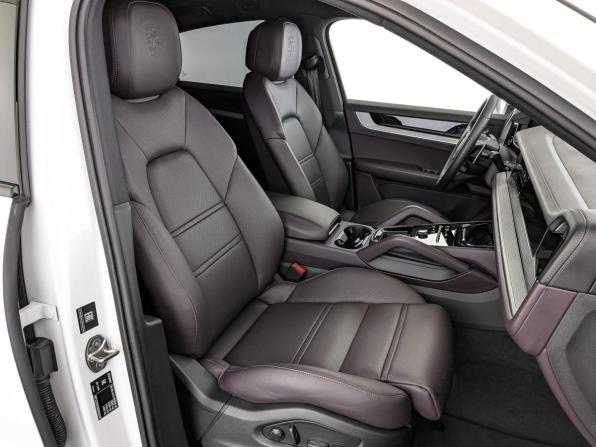 Porsche Cayenne III Рестайлинг с пробегом 2024 года, цена 15 350 000 рублей, 6692 км, внедорожник, Автокод Объявления