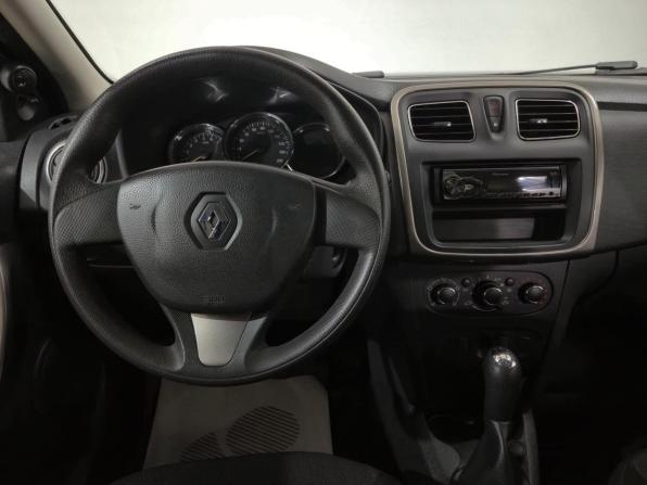 Renault Logan II с пробегом 2015 года, цена 715 000 рублей, 133191 км, седан, Автокод Объявления