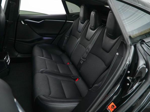 Tesla Model S I Рестайлинг с пробегом 2018 года, цена 3 176 016 рублей, 101247 км, лифтбек, Автокод Объявления